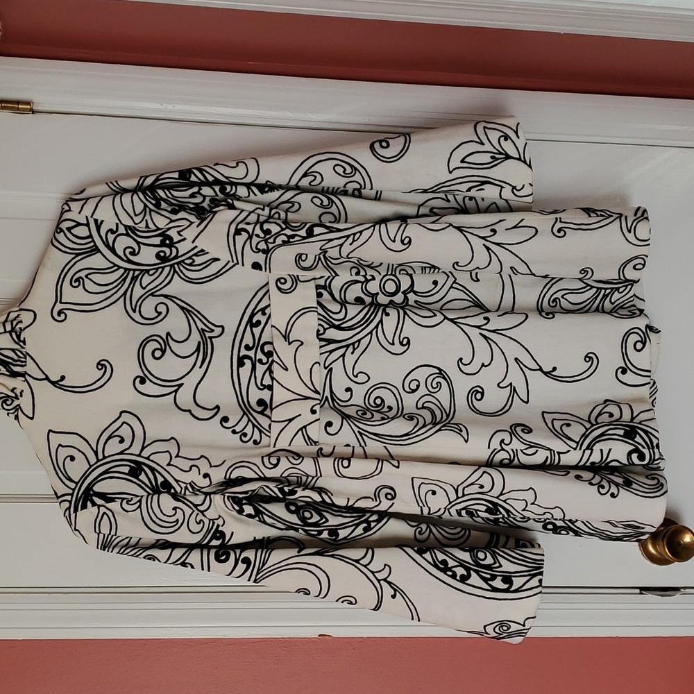 Coat - Picture 2 of 6